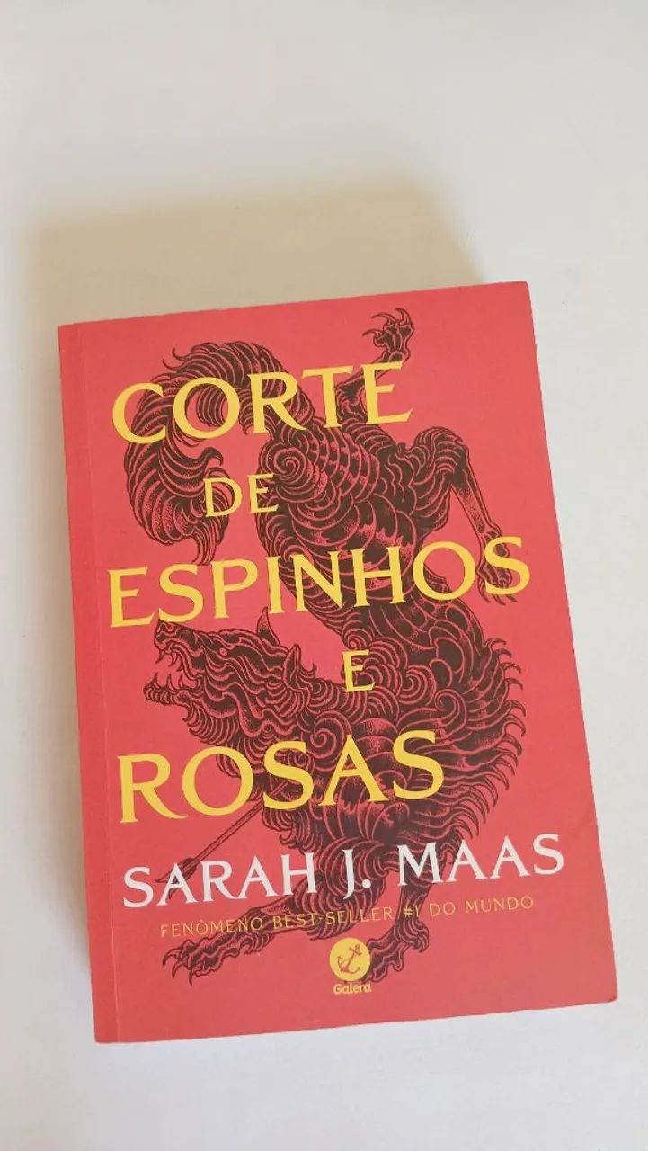 Corte de espinhos e rosas - Foto 2