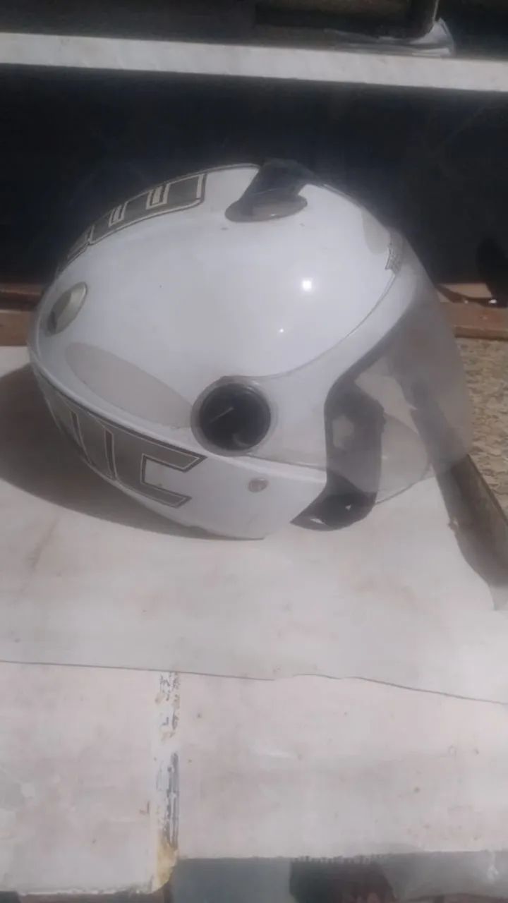 Capacetes variados - R$ 70 cada unidade - Foto 2