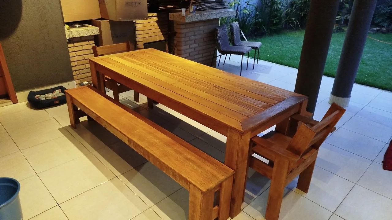 Mesa de madeira Rústica 2 m x 90 cm com 2 bancos e mais duas cadeiras estilo RACK 