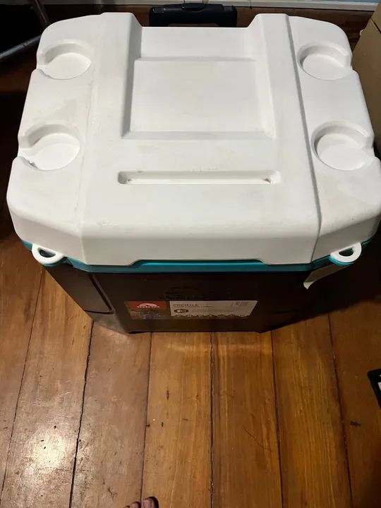 Cooler de rodinhas para camping e praia - Foto 2