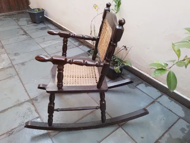   Cadeira de balanço antiguidade em madeira Infantil  - Foto 5