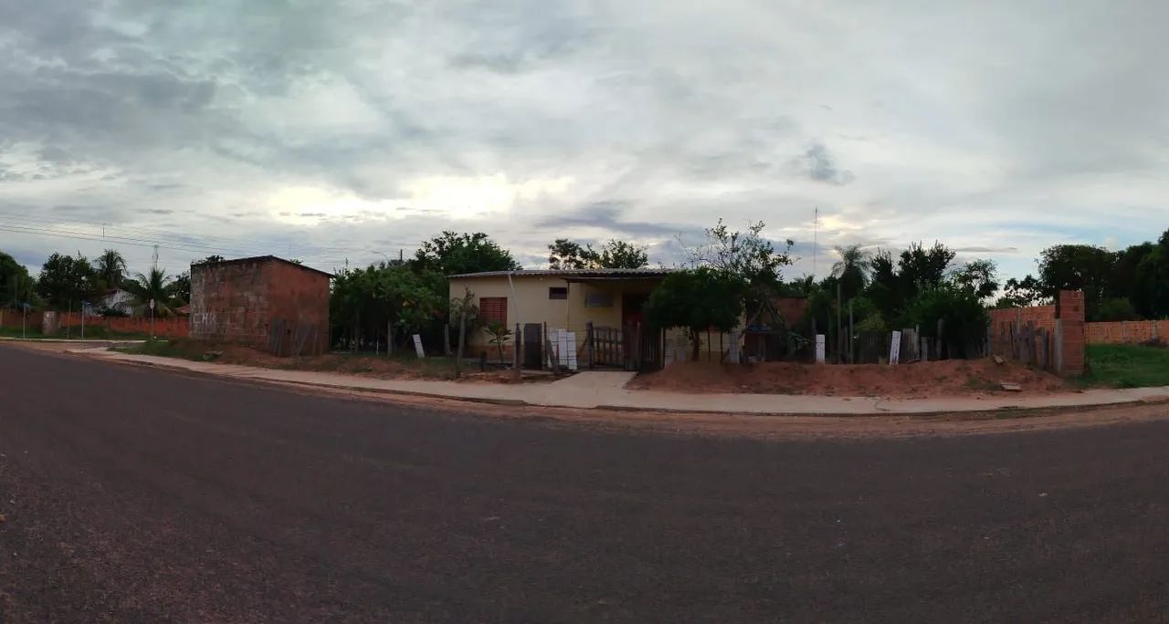 Casa no Bairro Pinheiros - Aquidauana (Próximo a exposição)