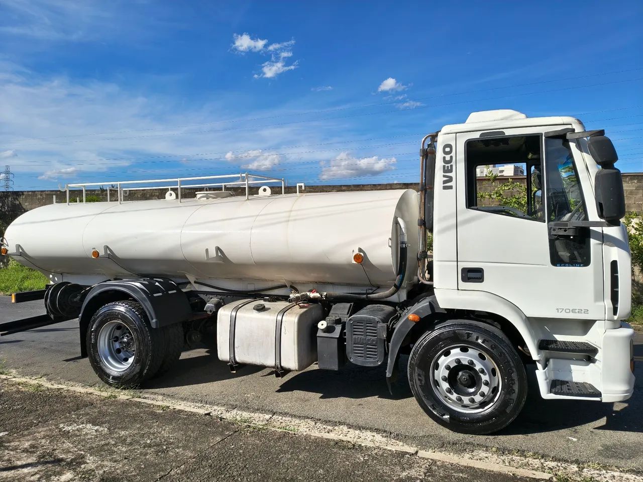 IVECO 170E22 TANQUE PIPA 