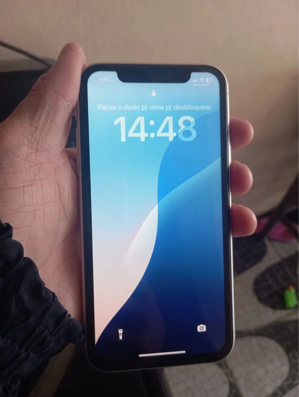 Vendo iPhone XR 64 gb com carregador  - Foto 4