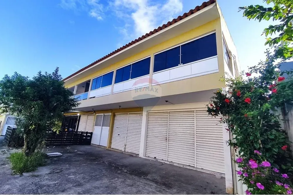 Ponto Comercial em galeria disponível para locação em Ponte dos Carvalhos, Cabo de Santo A