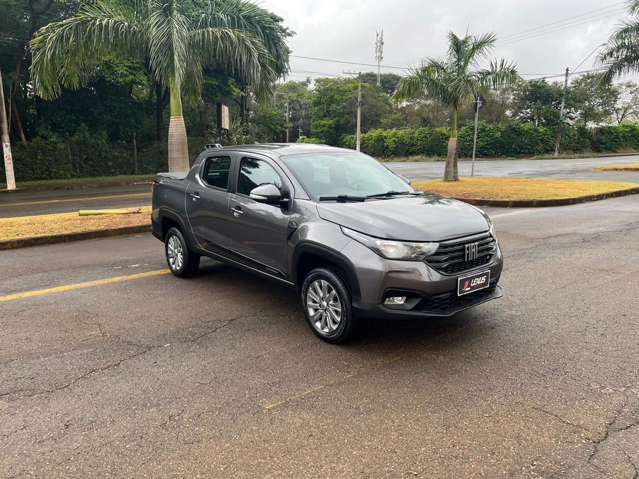 Fiat Strada Freedom 1.3 Flex Dupla / Troco e Financio  - Foto 2