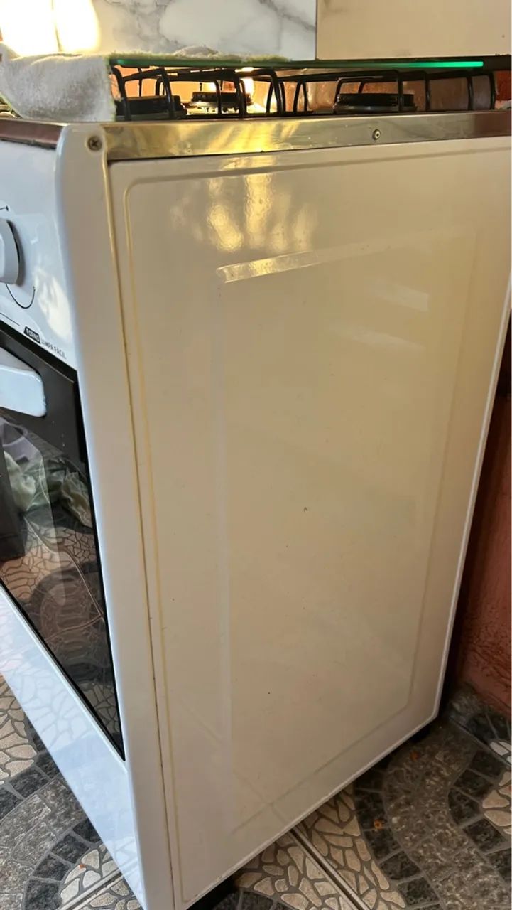 Fogão 4 bocas com forno