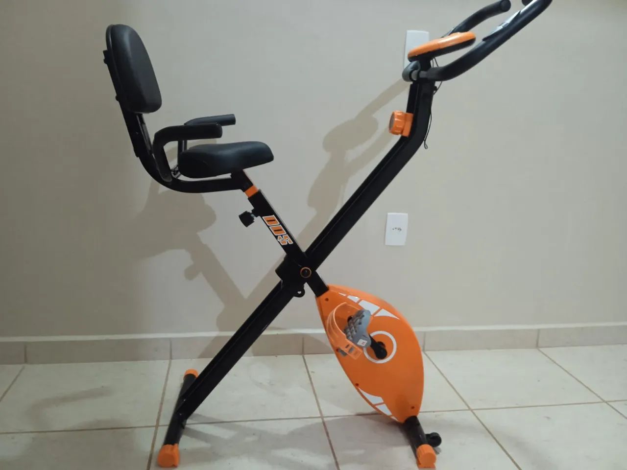 Bicicleta ergométrica dobrável assento com apoio