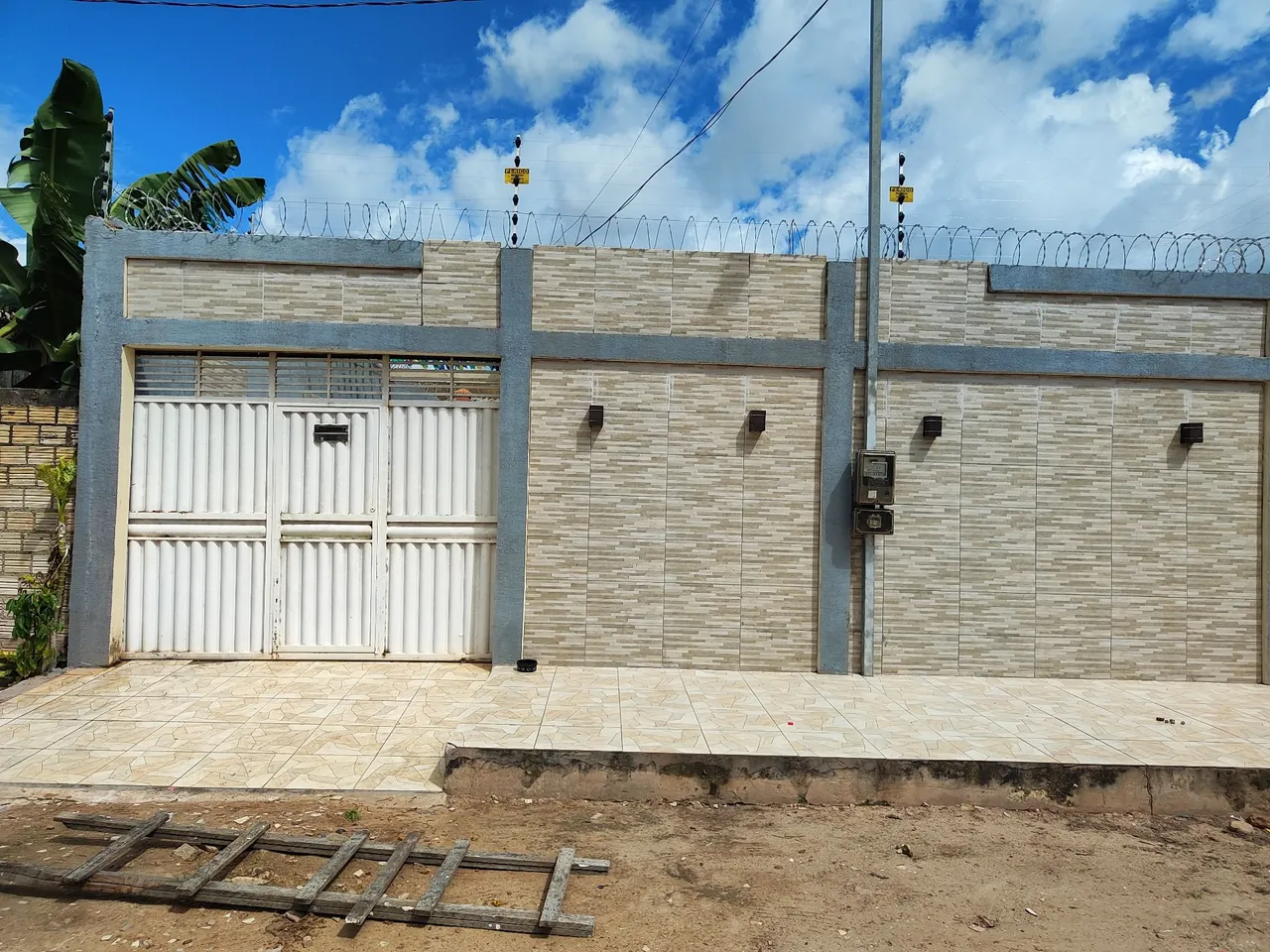 Casa no bairro Maracanã próximo a praia
