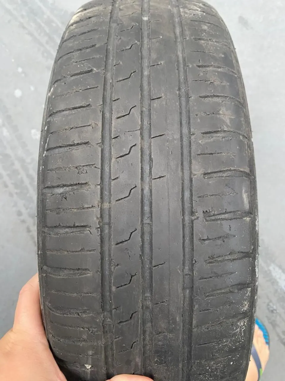 1 Pneu 175/70 r14 fate seminovo