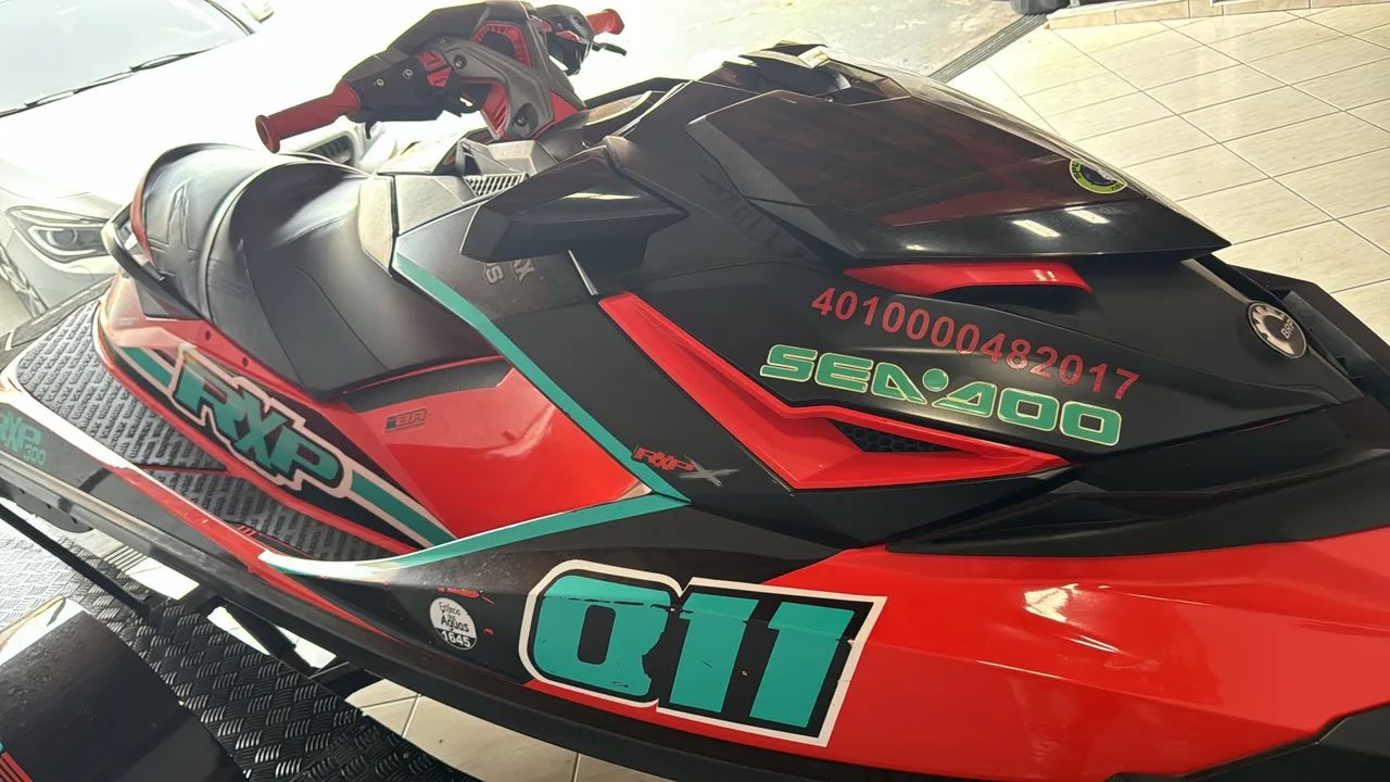 Jet Ski Sea-Doo rxp 300 