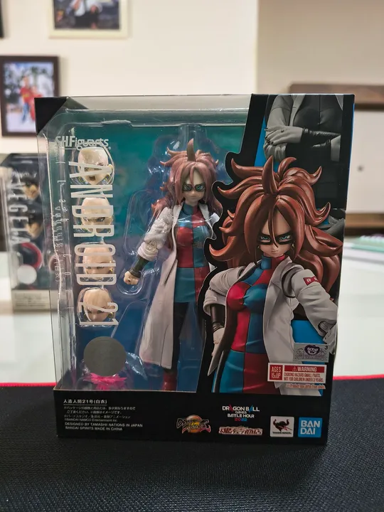 Sh figuarts - Dragon Ball Super - Android 21 (Lab Coat)