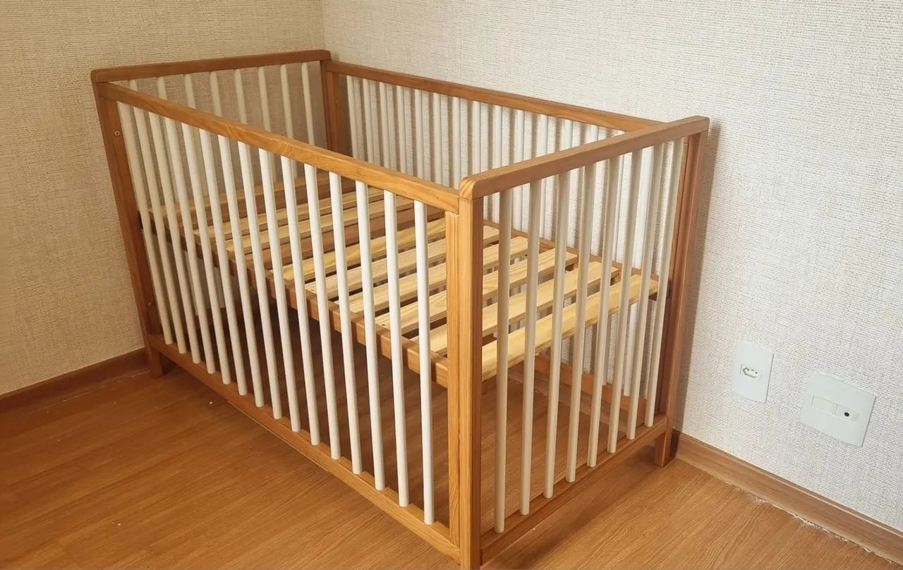 Oportunidade Berço tulipa baby Denver com colchão e lençol excelente estado