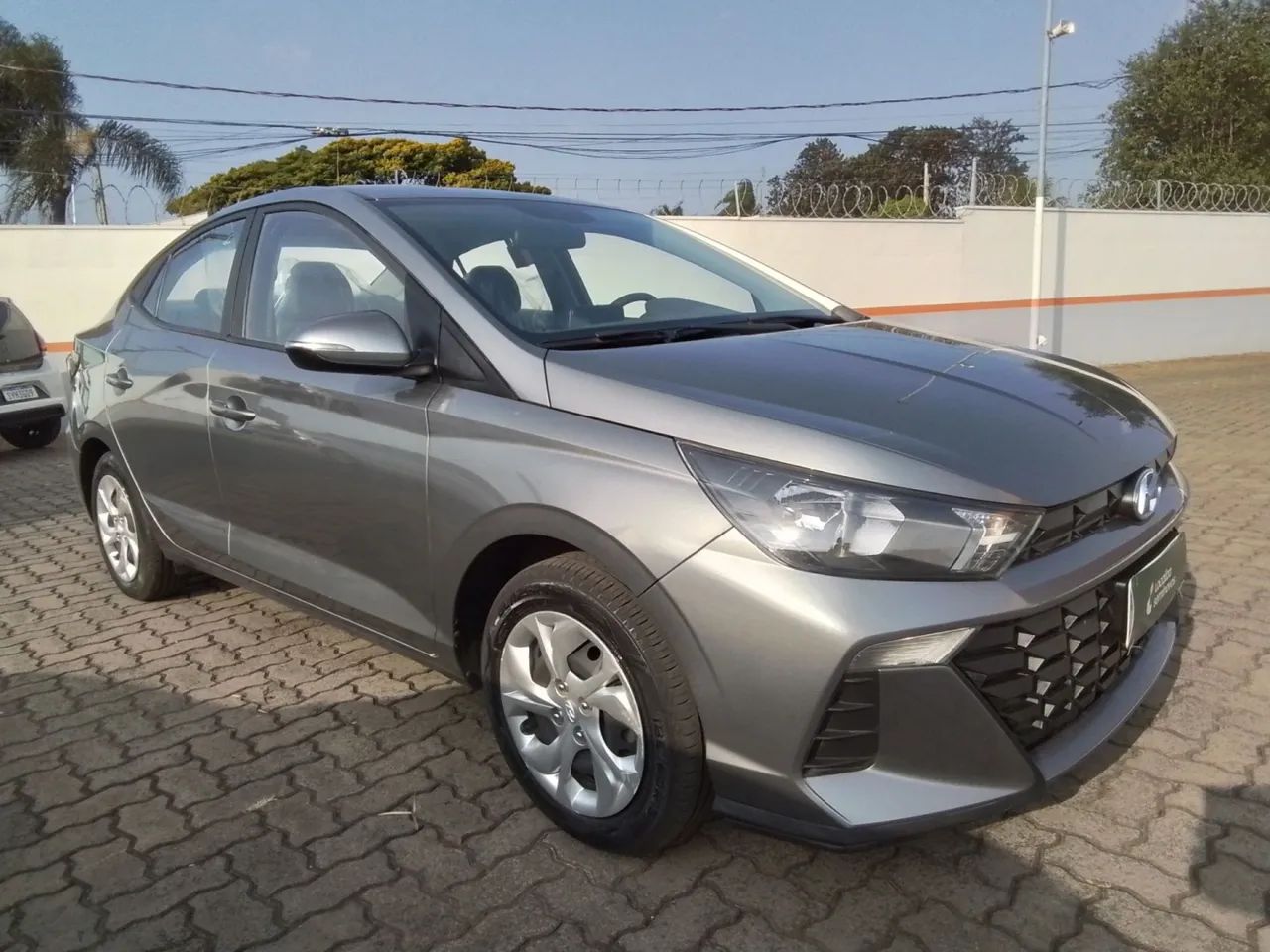 Hyundai HB20S Comfort Plus 1.0 Flex 12V Mec., foto 3 de 9