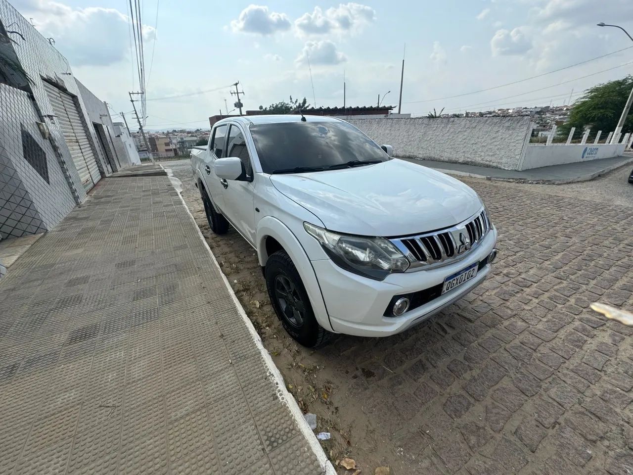L200 Triton 2018 - Foto 4