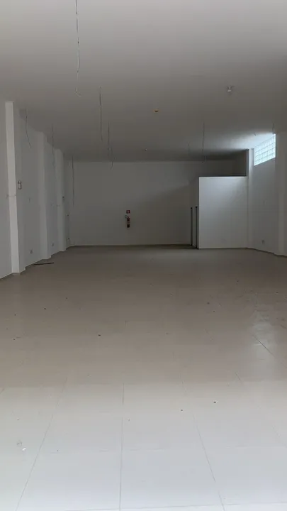 Alugo loja comercial em Vitória da Conquista