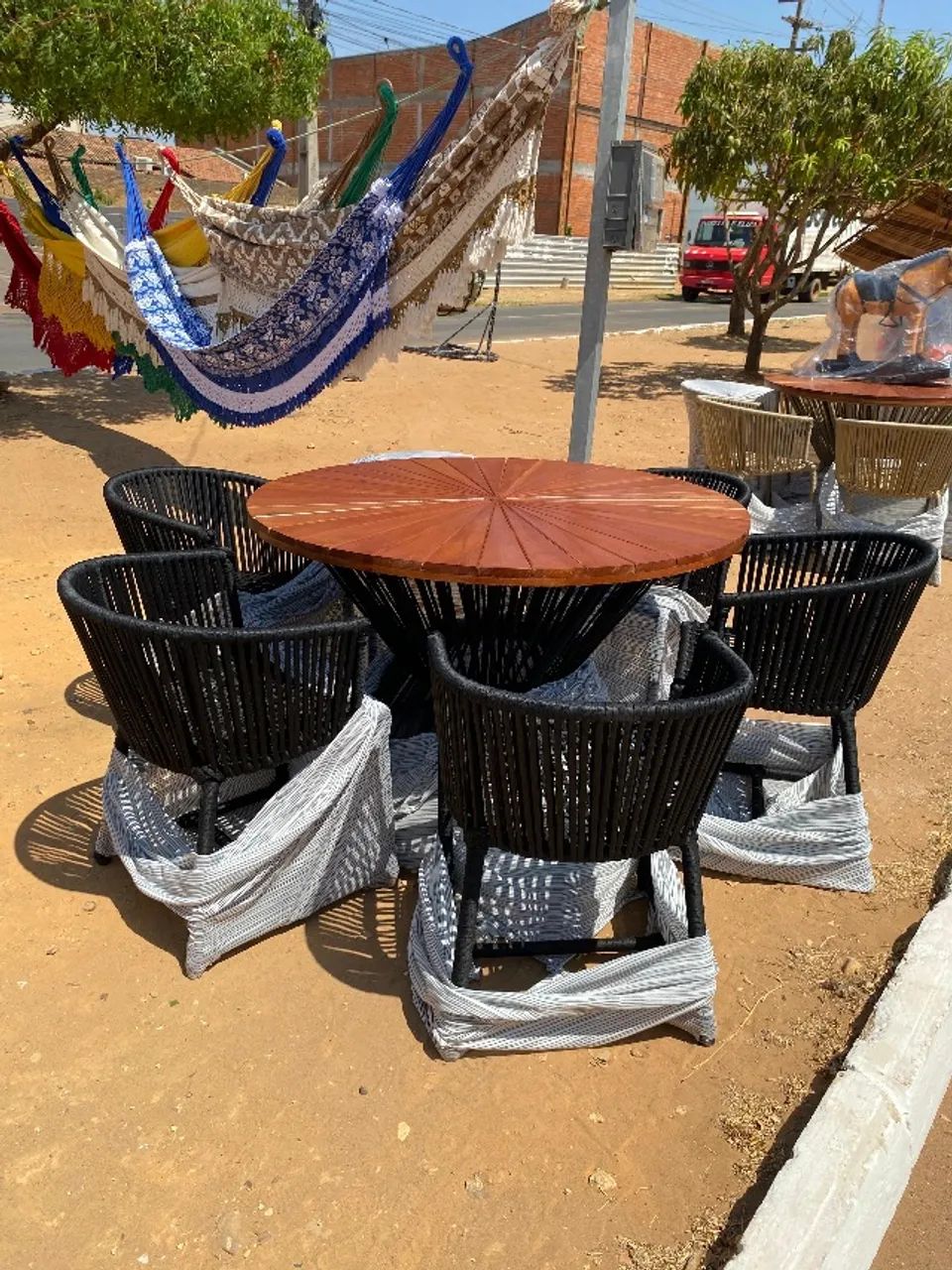 Mesa de 6 cadeiras na corda náutica 