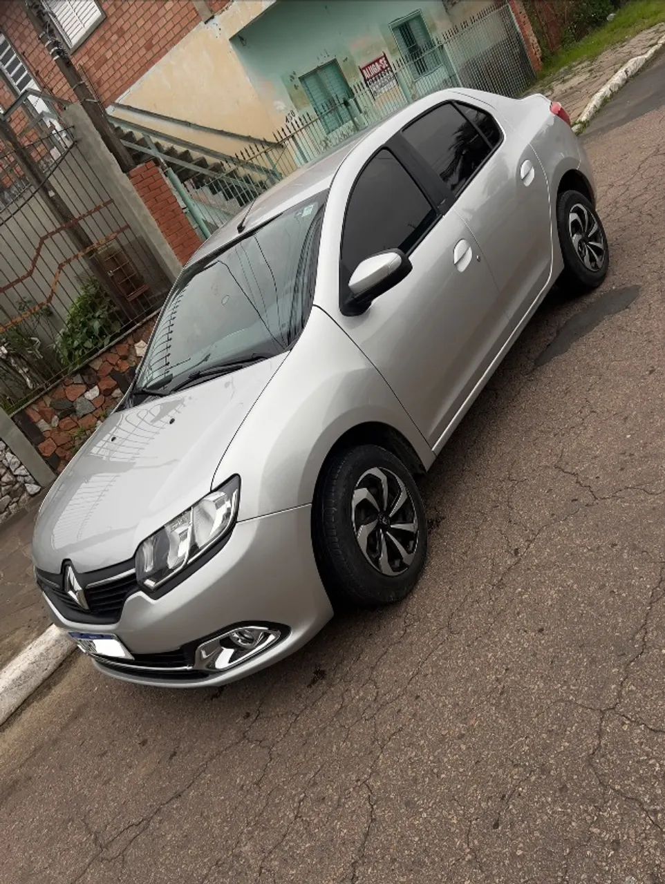 Renault Logan Expression Hi-flex 1.6 8V 4P 2016 - Foto 4