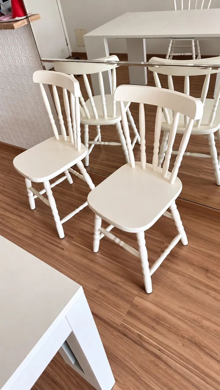 Mesa de Jantar Branca em Madeira com 4 Cadeiras - Foto 4