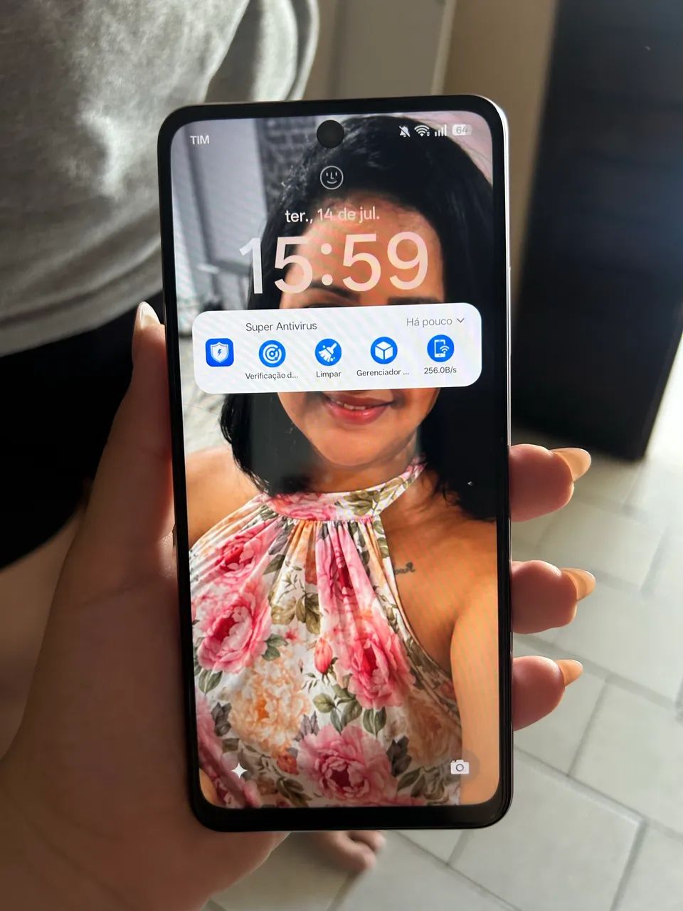 Vende-se celular Realme C75 - Foto 2