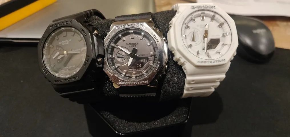 Casio G-Shock GM-2100 - Preteado, Branco e Preto (UNIDADE)