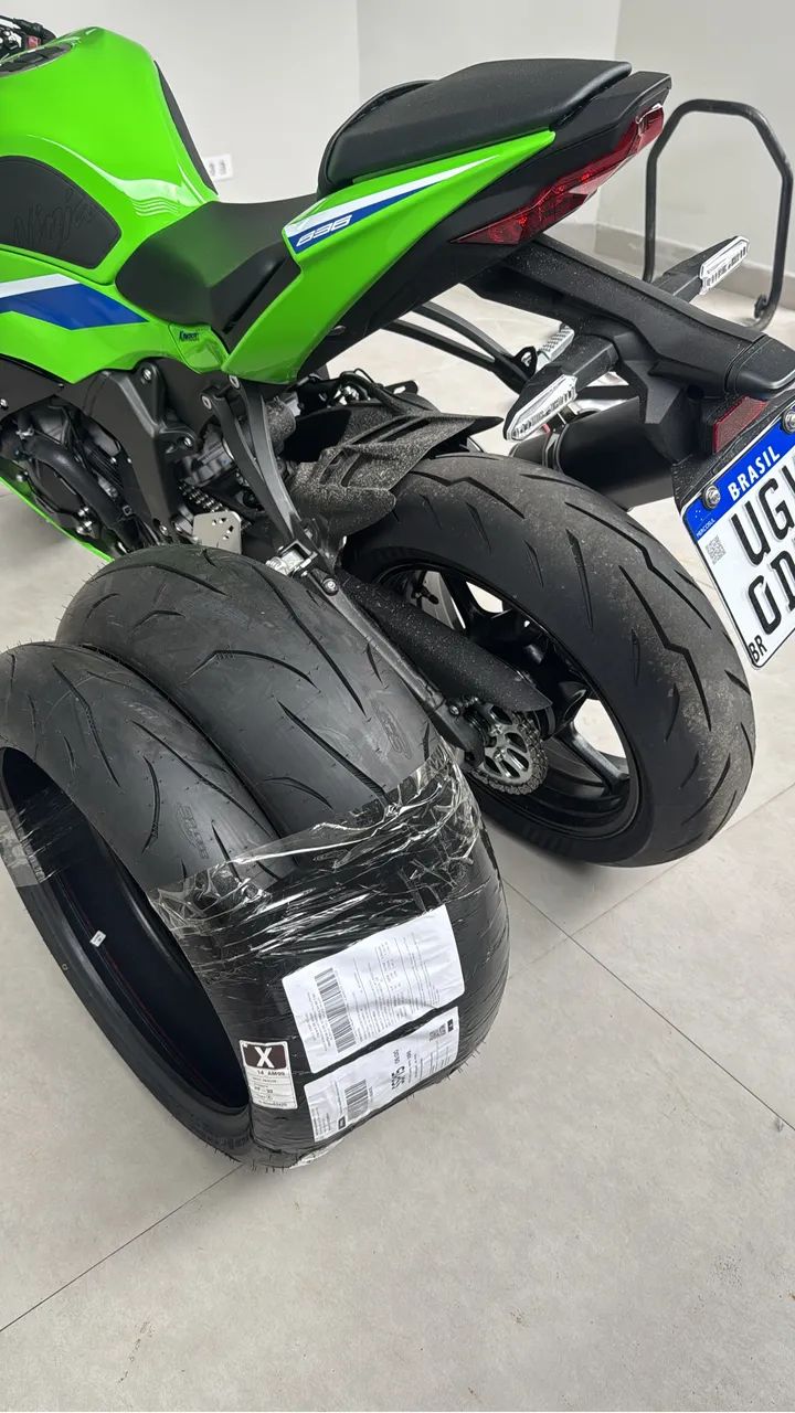 Pirelli Rosso 4 traseiro original zx636 - Peças para motos - Vila