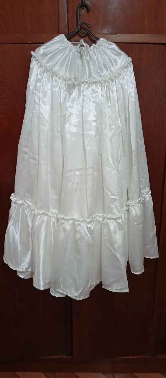 Conjunto saia rodada cetim branco