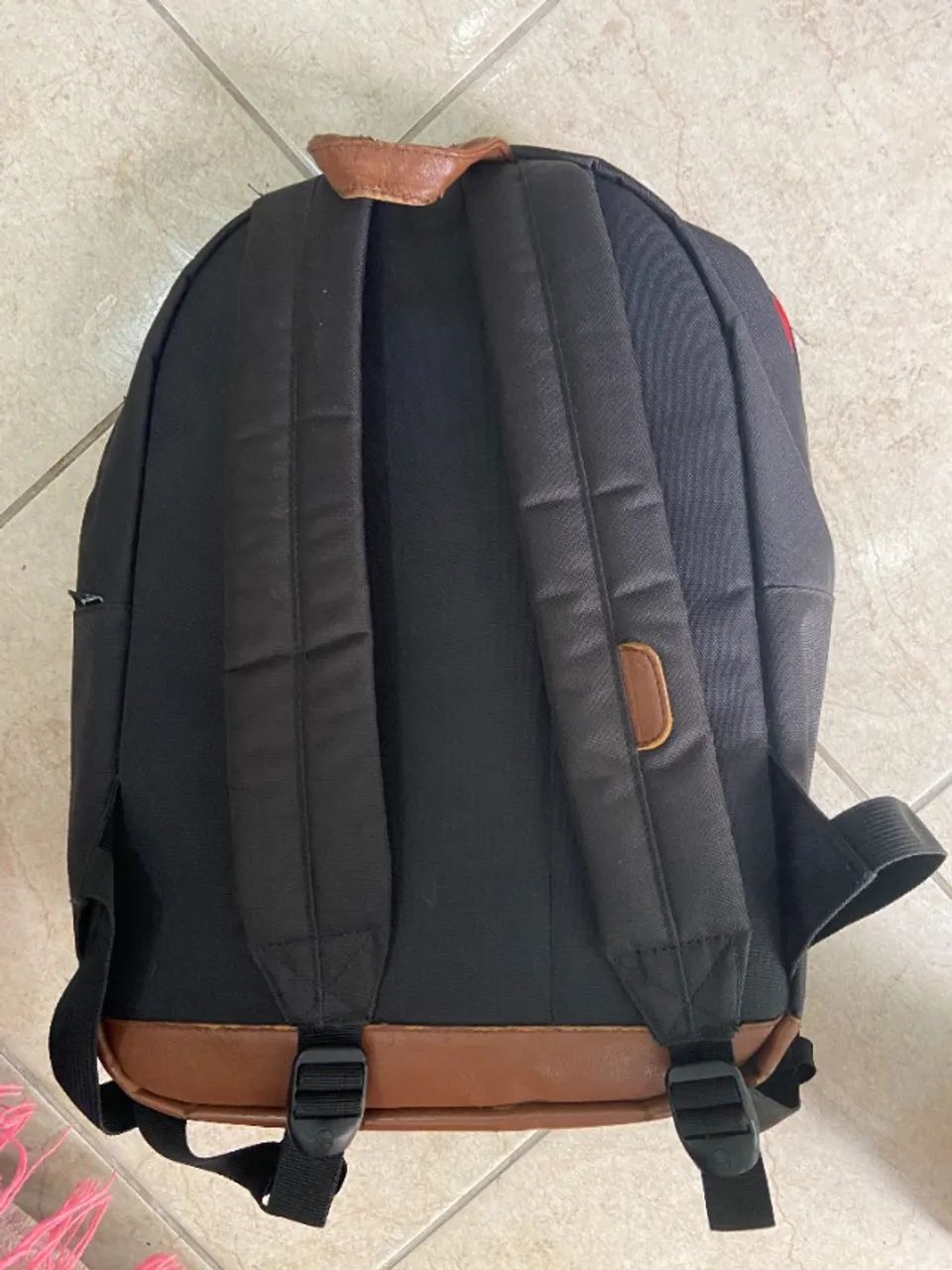 Mochila Herschel Pop quiz usada - Foto 2