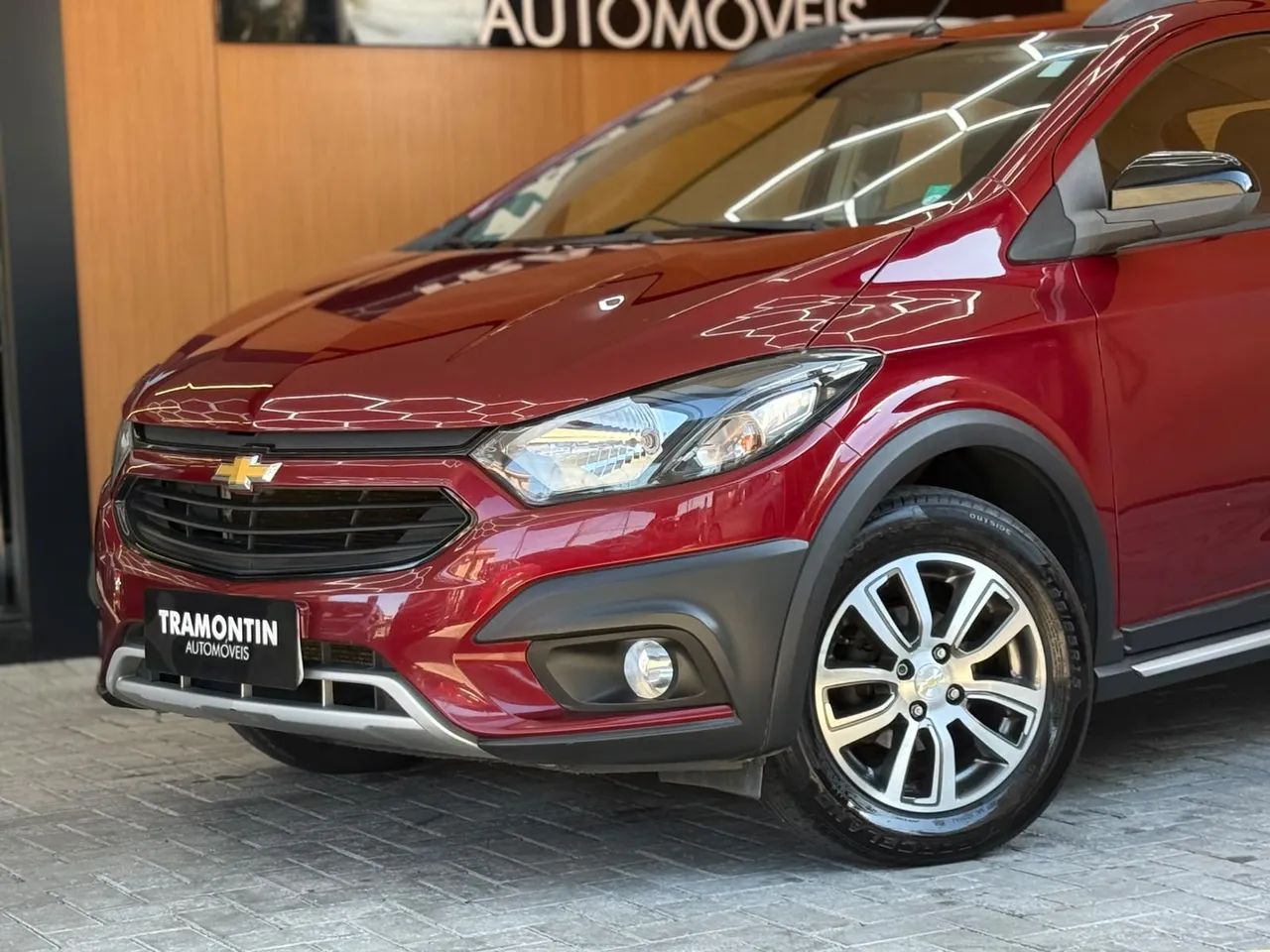 Chevrolet Onix Activ 1.4 8V Flex Aut. 4P 2018 - Foto 2