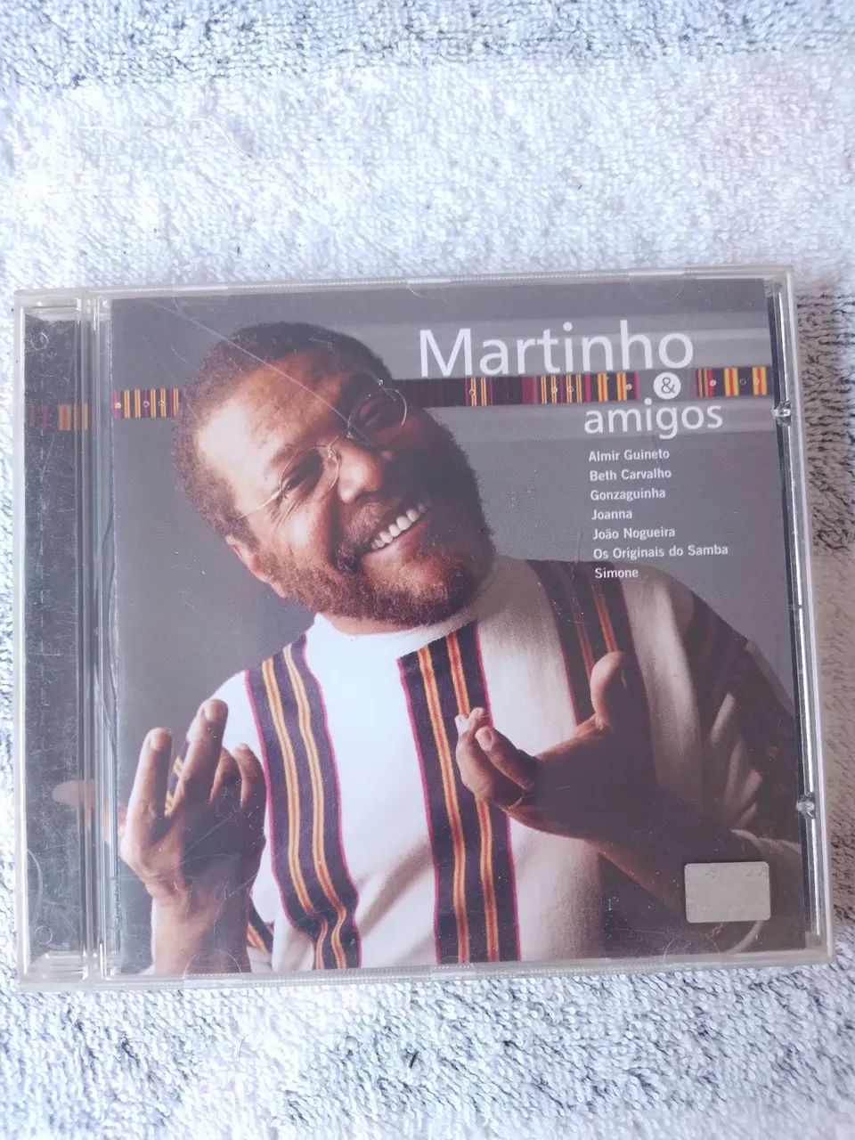 CD Martinho da Vila & amigos funcionando perfeitamente 