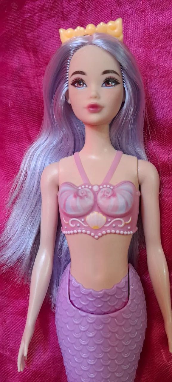 Barbie sereia lilas.