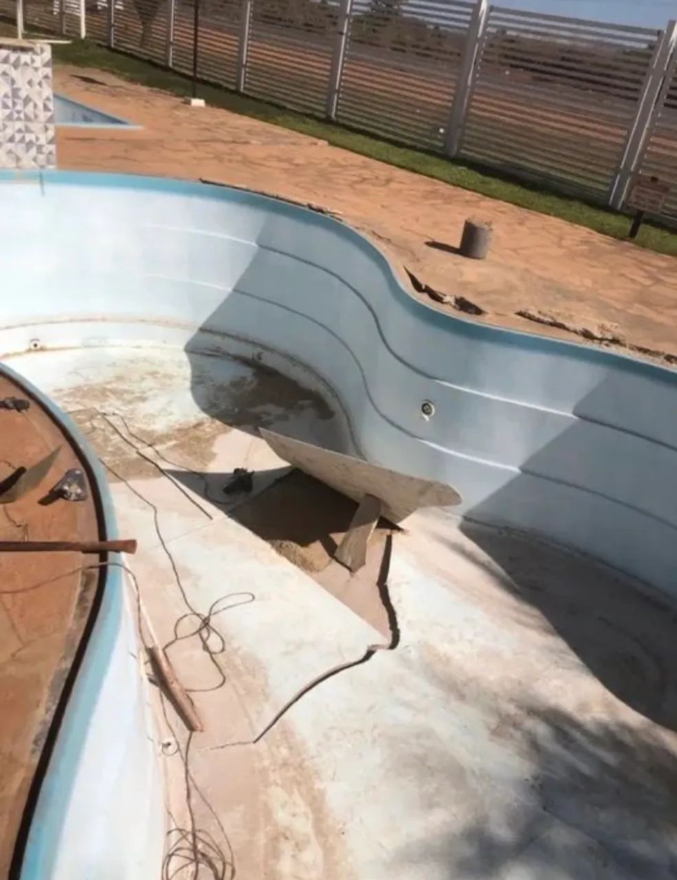 Reforma instalação impermeabilização de piscinas