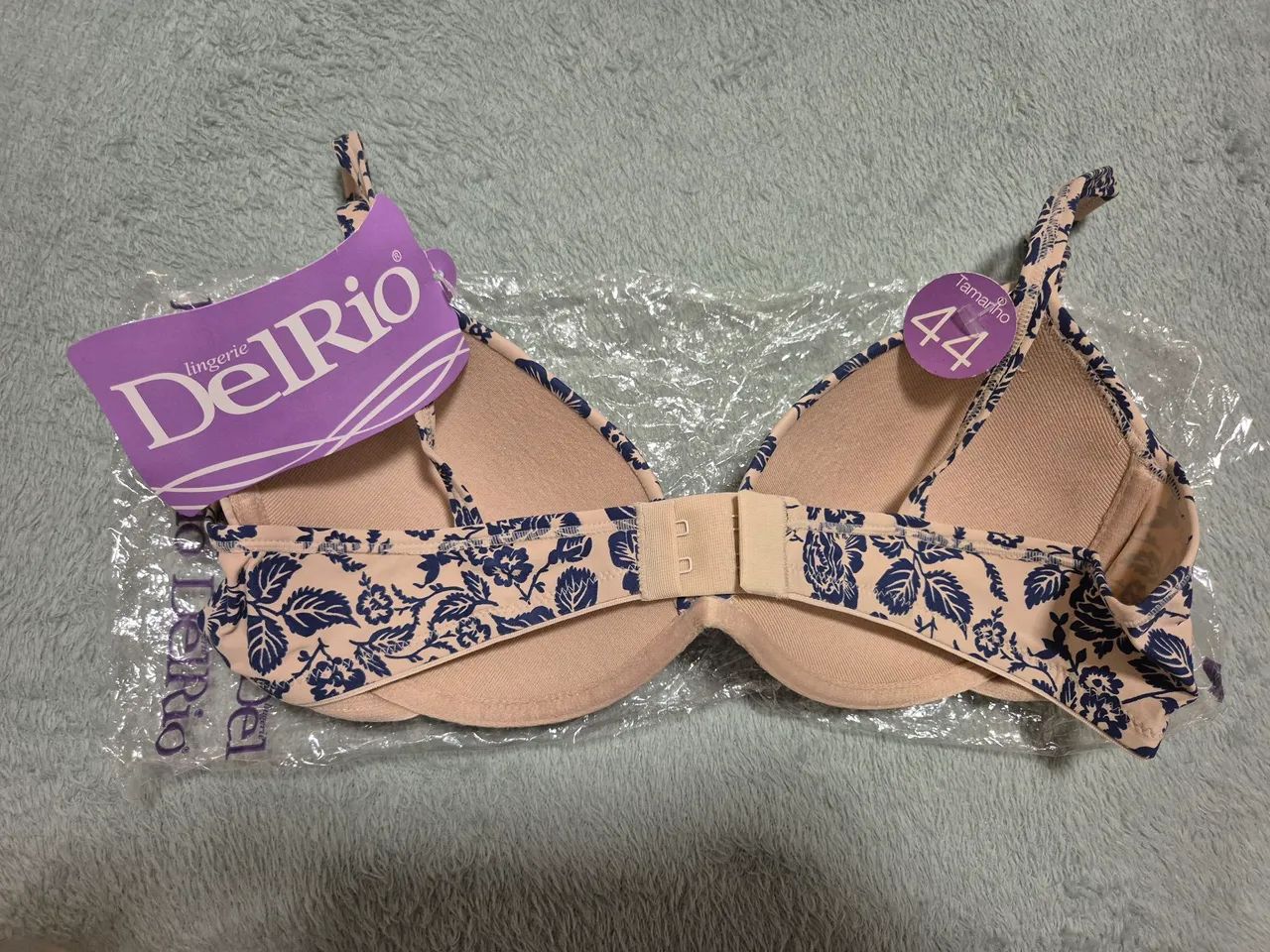 Sutiã DelRio com bojo - tamanho 44 - Foto 2