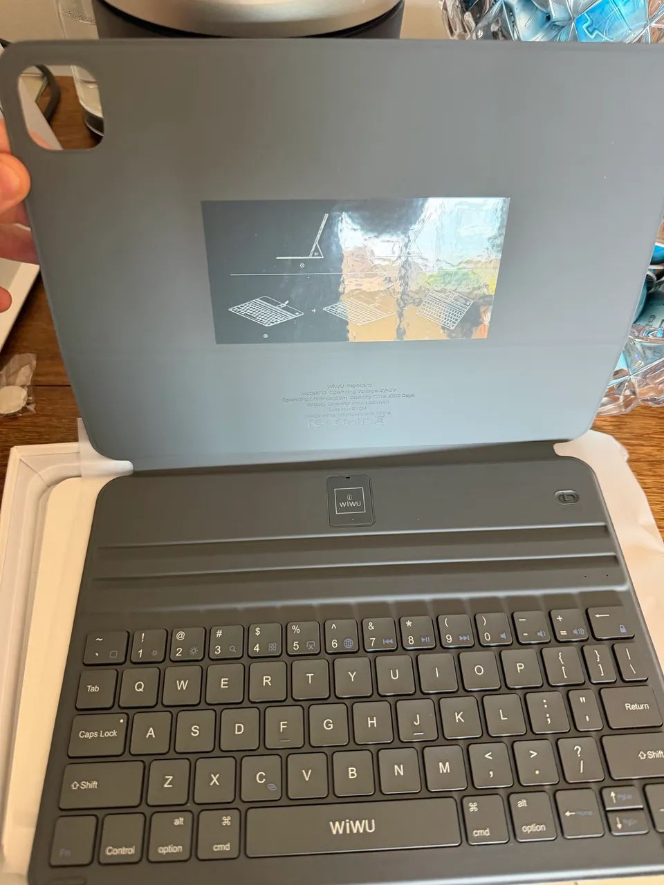 Teclado e capa para iPad 10/11 e Air Wiwu - Foto 3