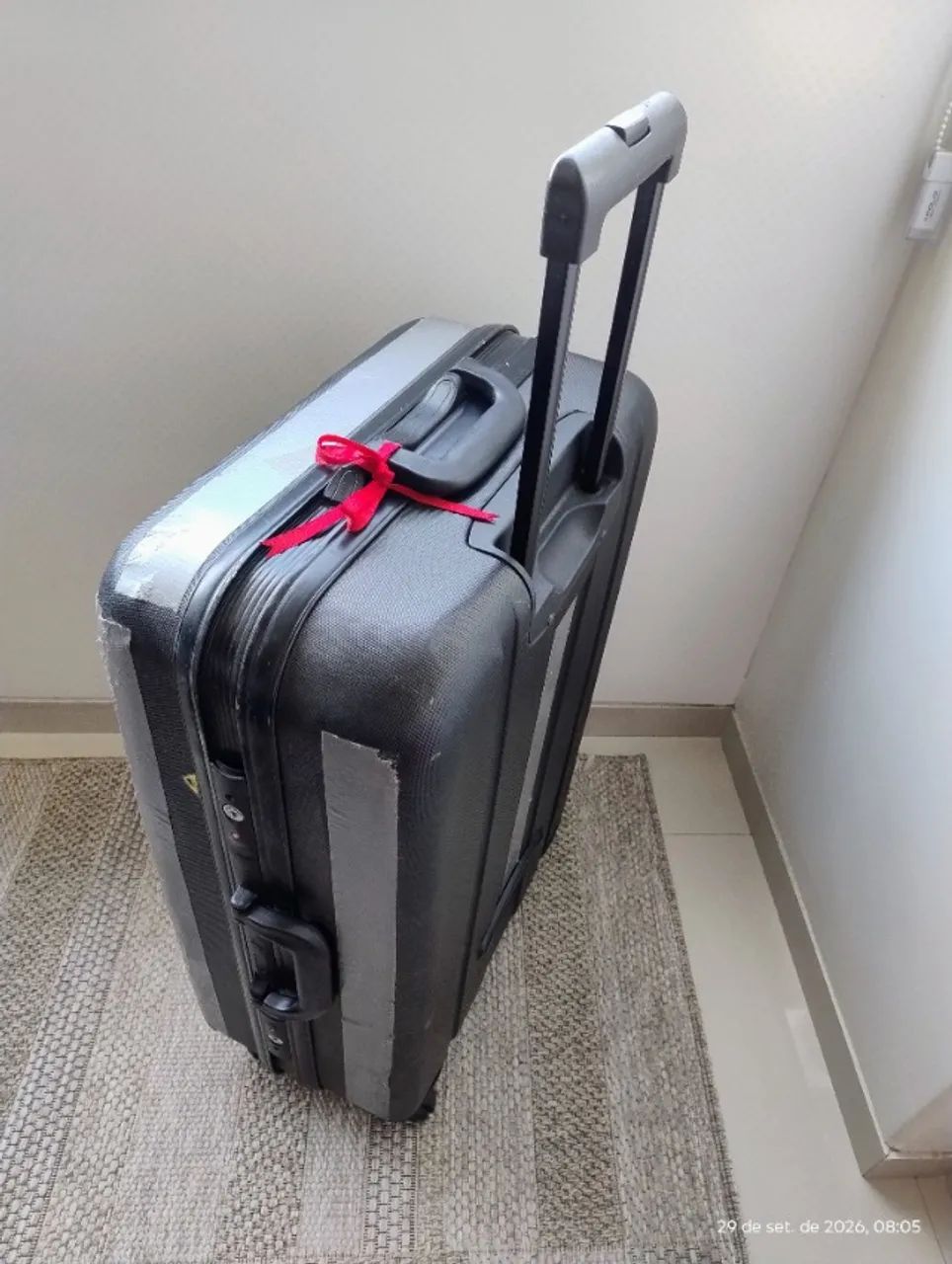 Mala de viagem até 32kg, leve e resistente, excelente estado