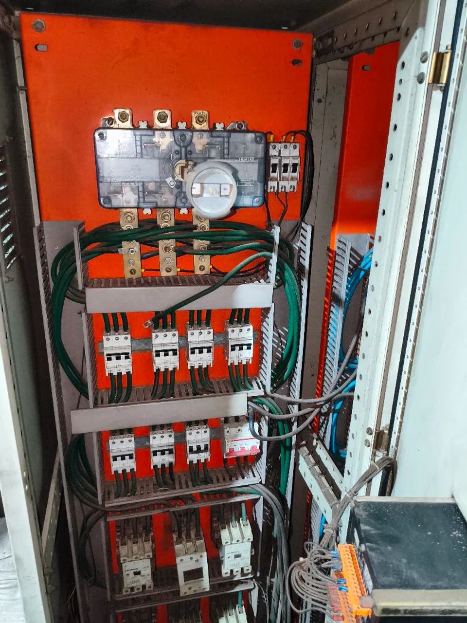 Banco de Capacitores Automático WEG 220V - Armário Duplo - Foto 3