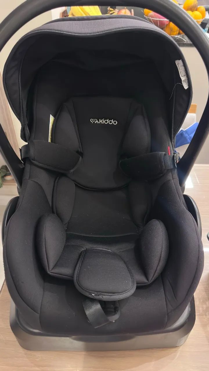bebê conforto kiddo com base para carro super conservado! 