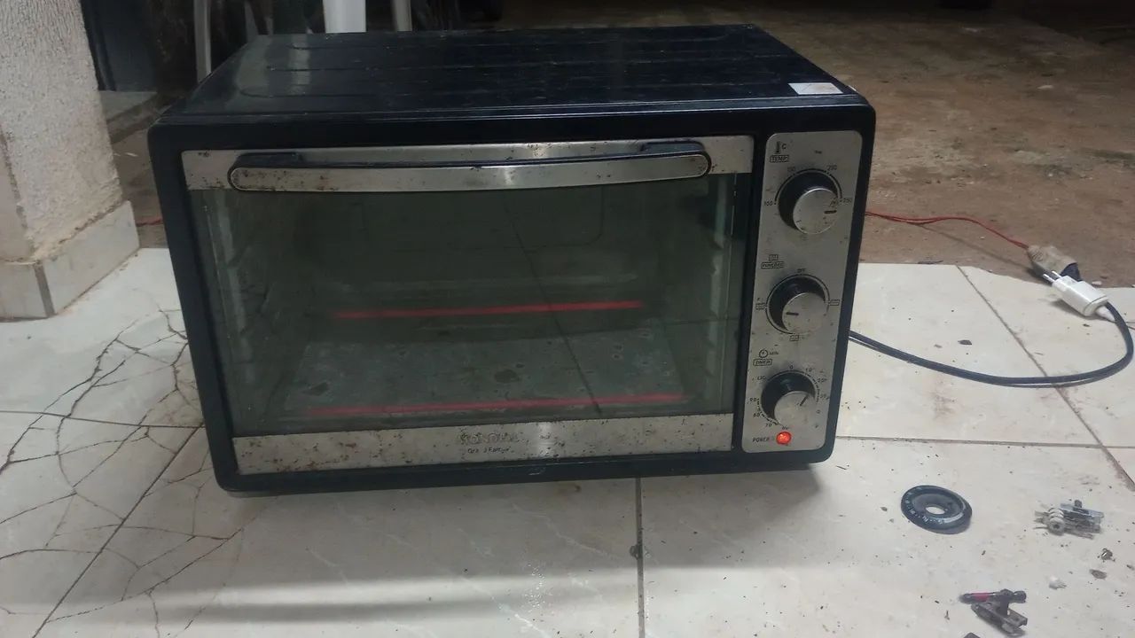 trabalho com manutenção de elétrico doméstico  - Foto 4