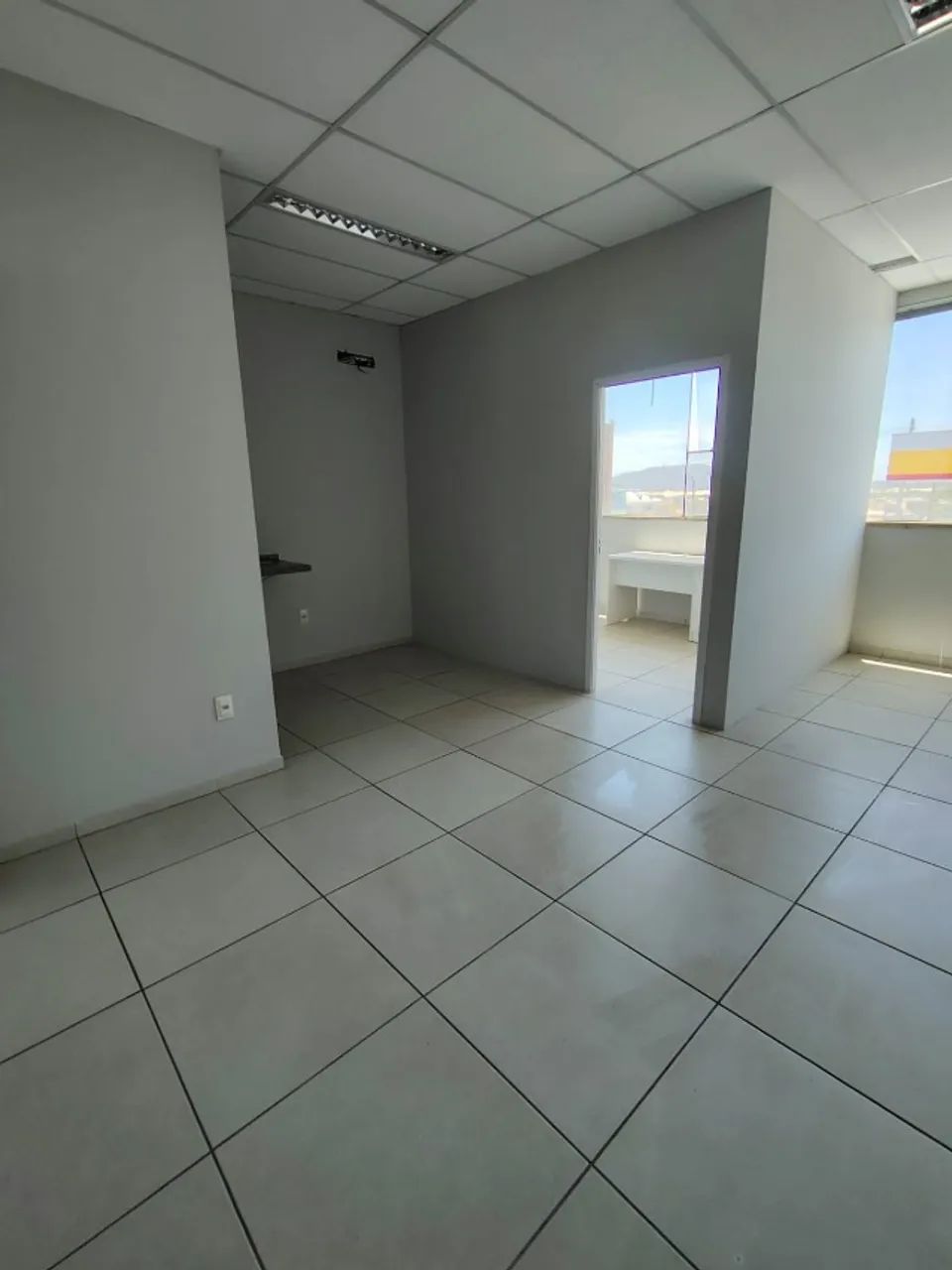 ALUGO  Sala  Centro Comercial em Ingleses do Rio Vermelho - Foto 3