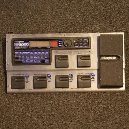 Pedaleira Digitech RP2000