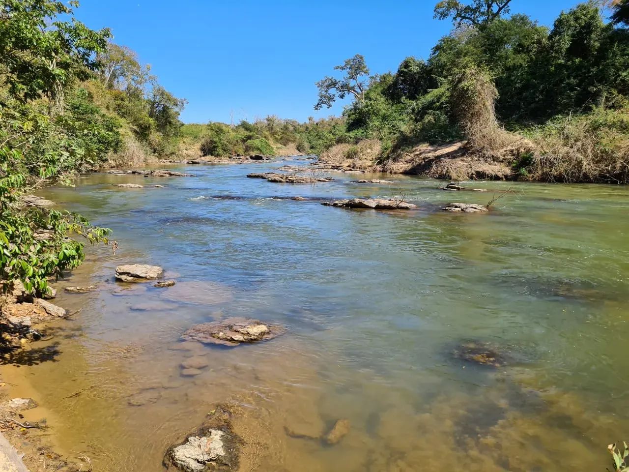 * Atenção Pescadores chacaras 20.000 metros Beira Rio @