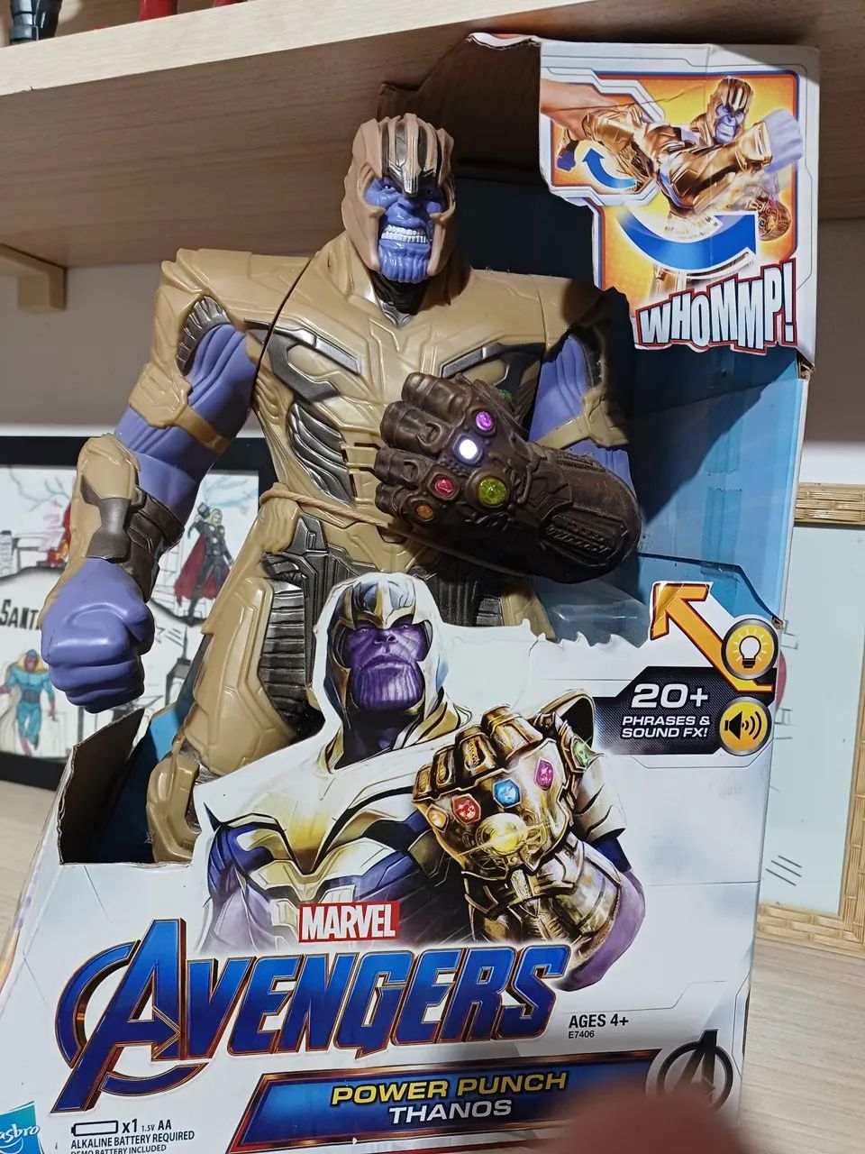 Thanos eletrônico 35 cm original marca Hasbro  - Foto 5