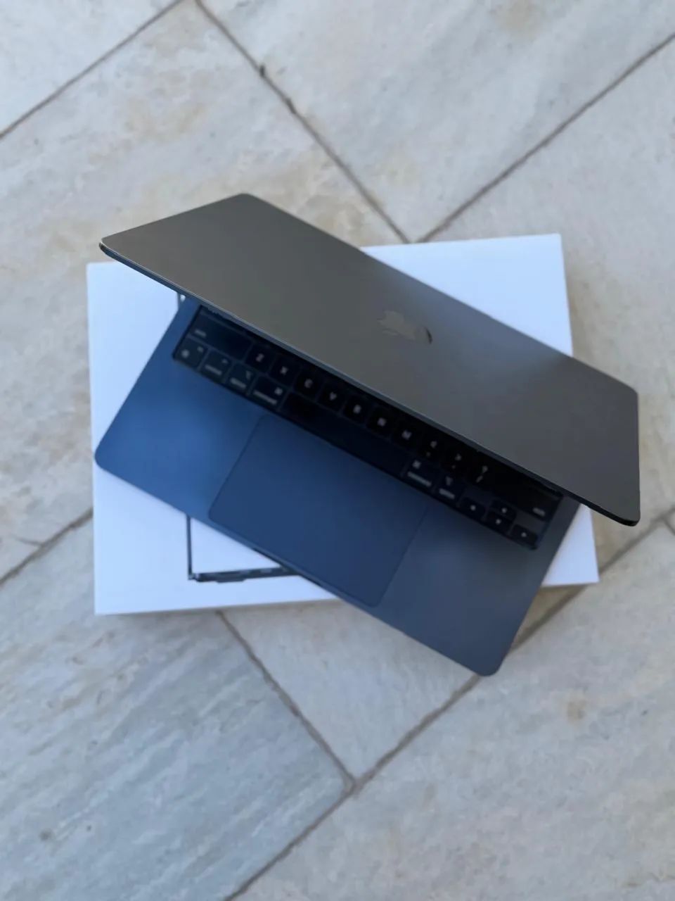 MacBook Air M2 8/512 midnight impecável  - Foto 3