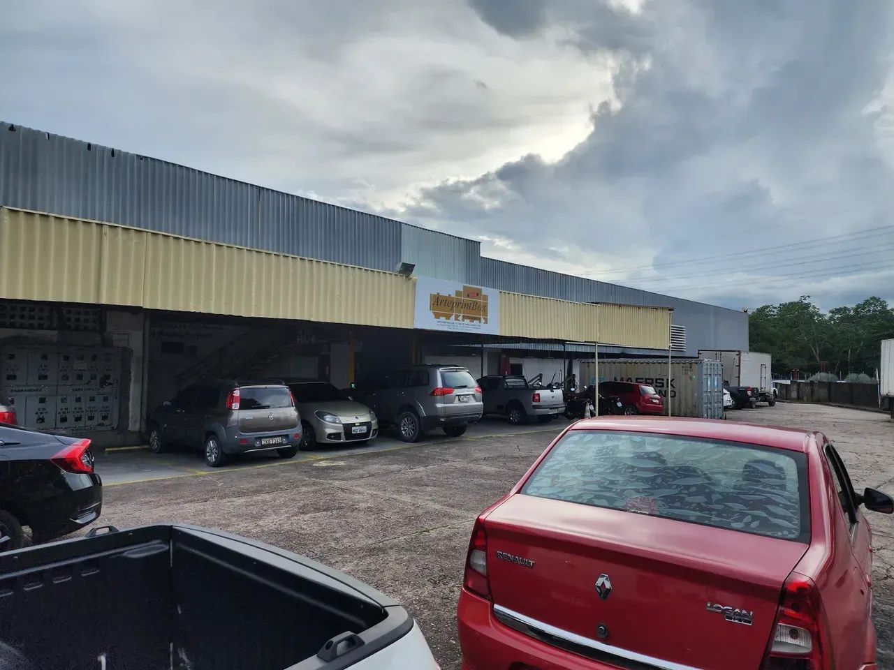 Propriedade com #Posto de Combustíveis + Galpões e Prédio comercial. Na Efigênio Sales - Foto 4
