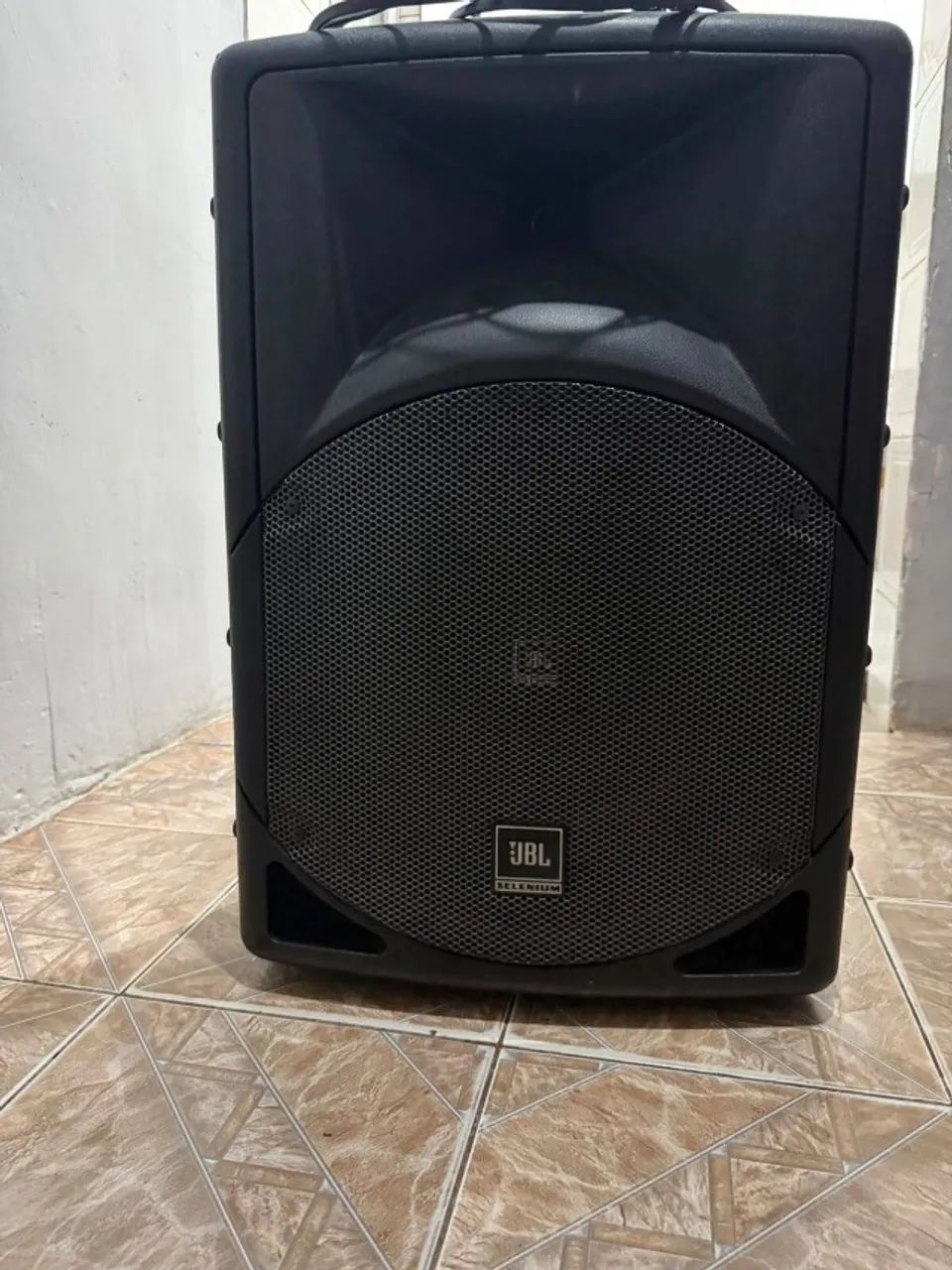 Caixa De Som  Jbl Selenium Spm-1503a