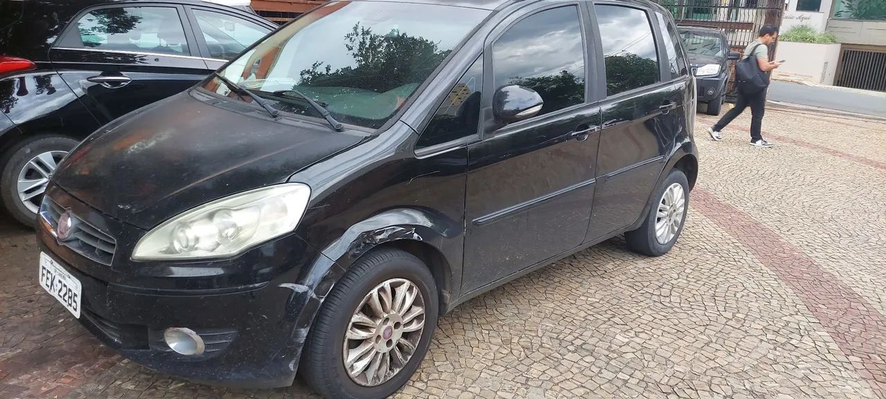 Fiat Idea Attractive 1.4 Fire Flex 8V 5P 2012 - Foto 3