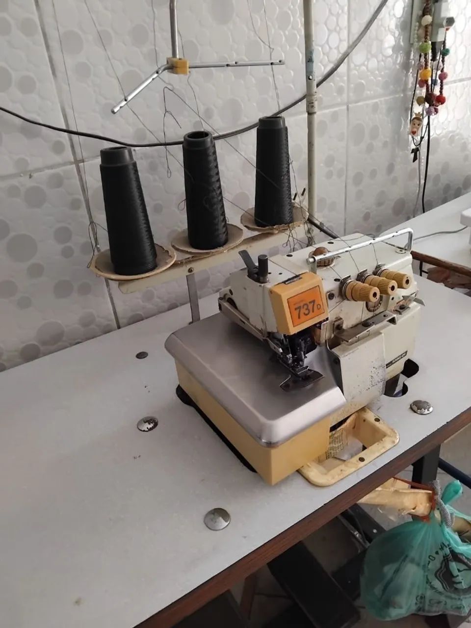 Máquina Overloque  - Foto 3