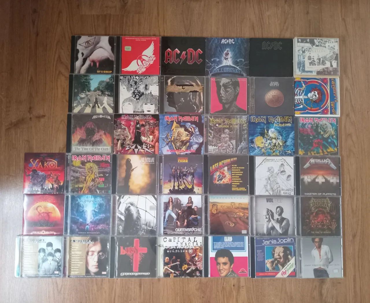 CDs bandas heavy metal/rock diversos 