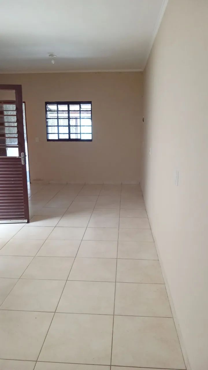 Alugo casa 2 dormitórios. - Foto 5