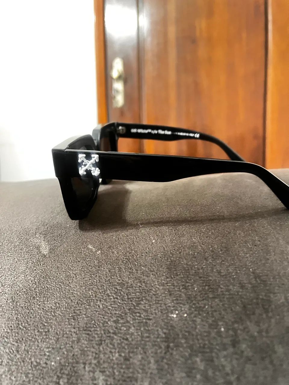 Óculos offwhite unissex  troco por Apple Watch  - Foto 3